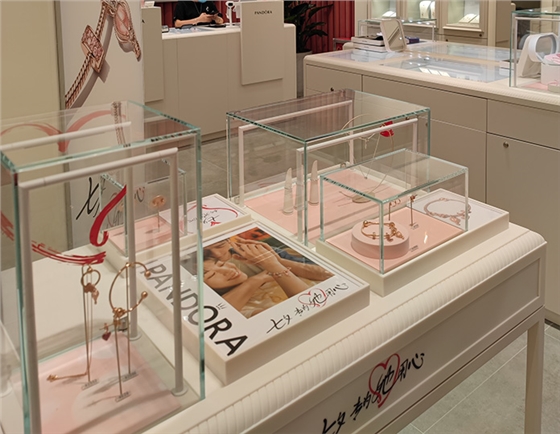 商場珠寶展柜廠 商場珠寶展柜廠