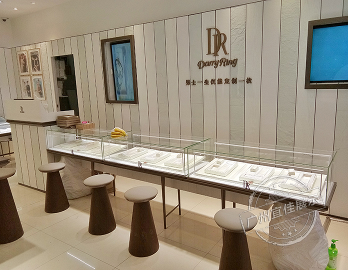 仿古珠寶展柜廠家