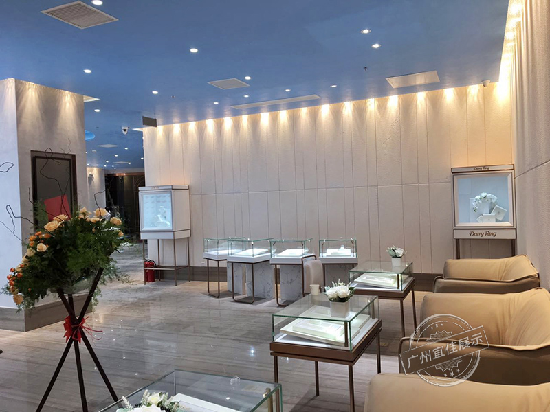 成都珠寶展柜廠