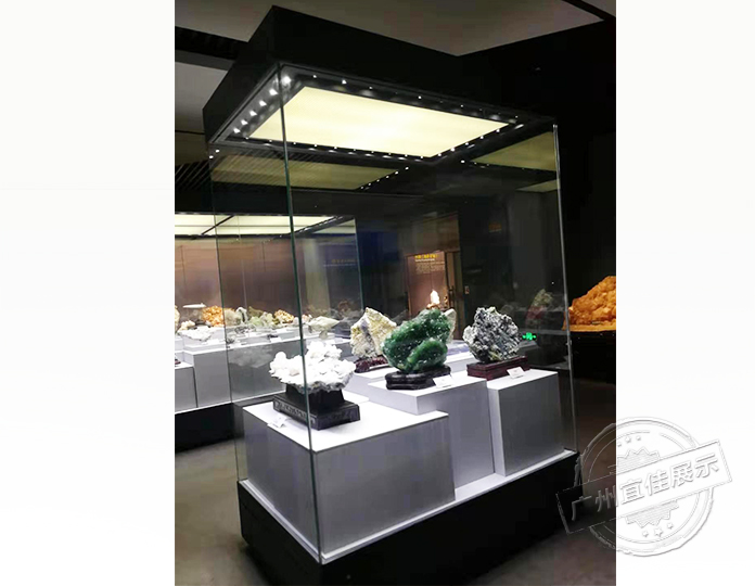承包博物館展柜生產(chǎn)廠家
