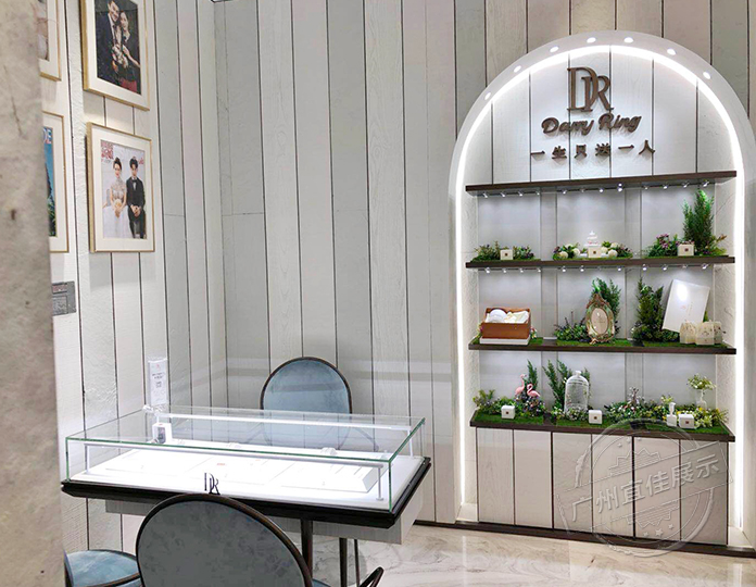 珠寶店柜臺設(shè)計