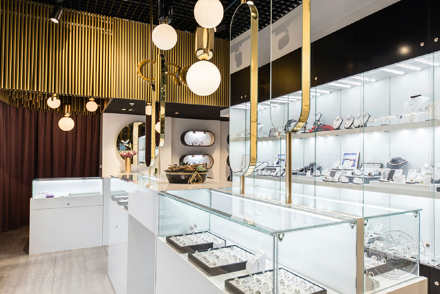 ORO 珠寶展柜