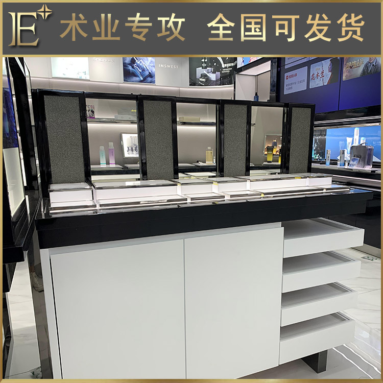 化妝品展臺(tái)設(shè)計(jì)