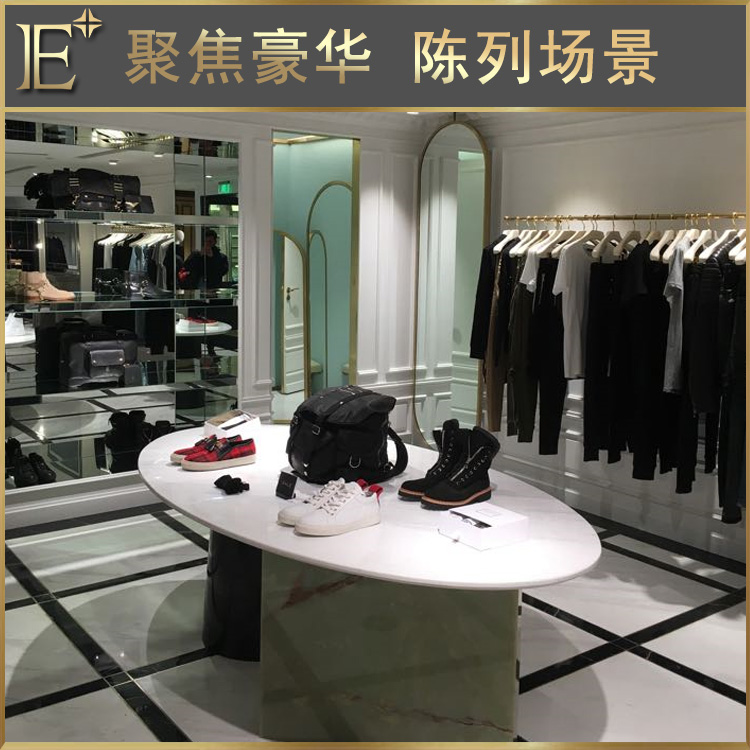 服裝成品展架