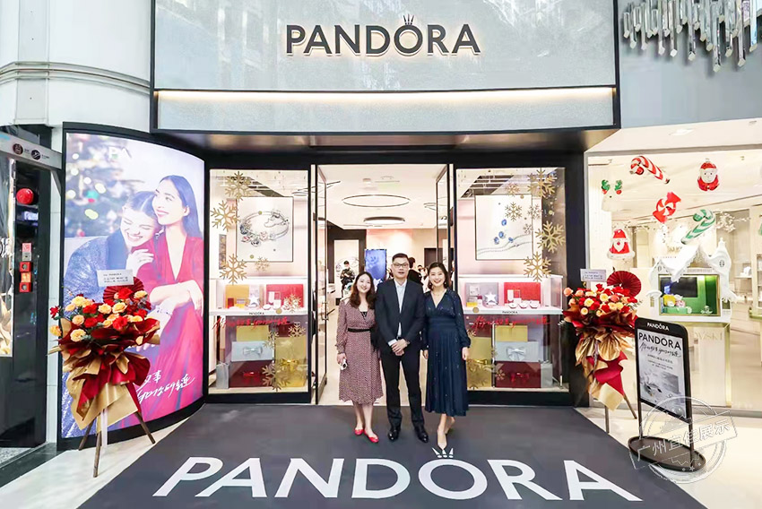 Pandora潘多拉 珠寶展柜