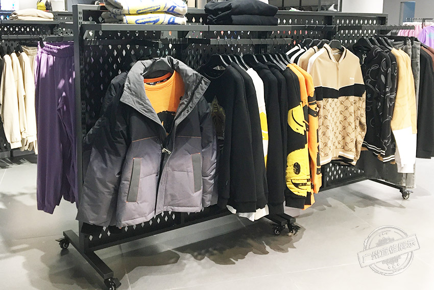 運動品牌 服裝展柜（佛山寶港奧萊集合店）