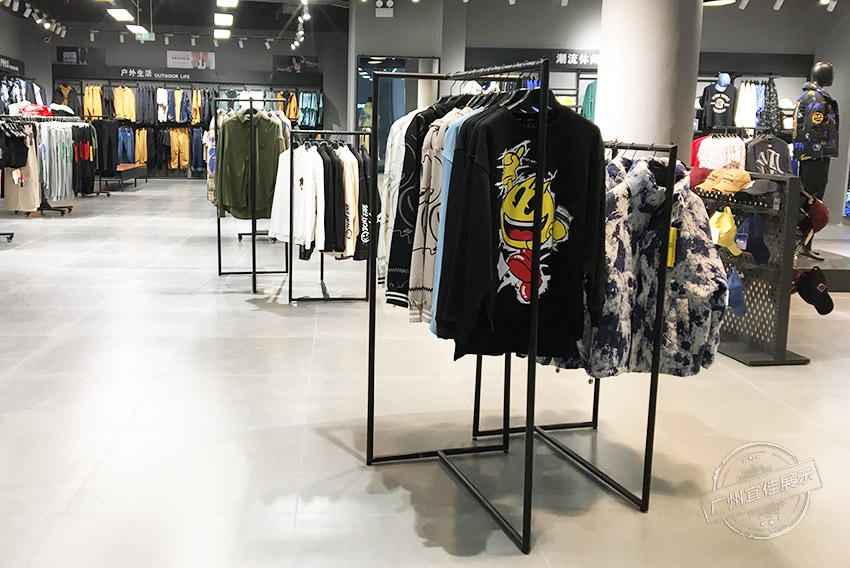 運動品牌 服裝展柜（佛山寶港奧萊集合店）