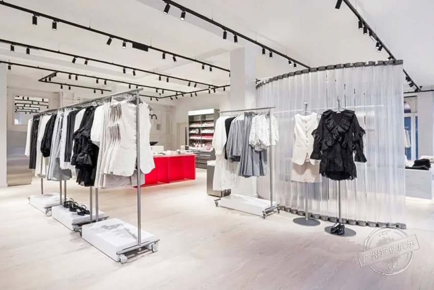H&M 服裝展柜