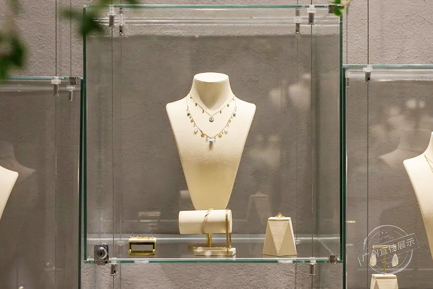 Dima 珠寶展柜